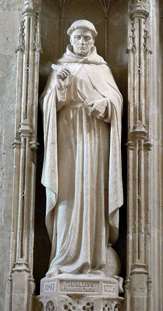 st davids catherdral statue