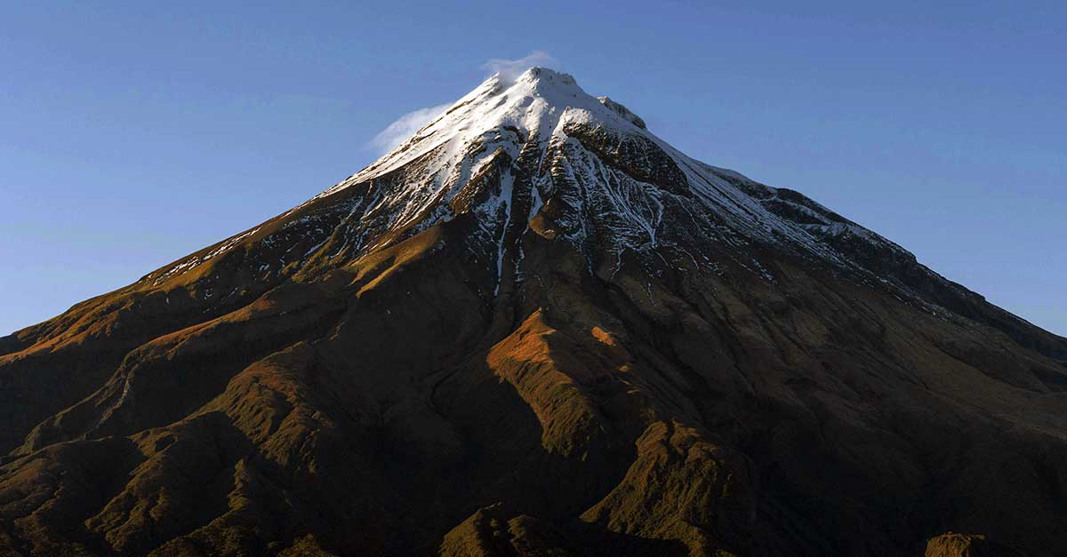 taranaki peak snow