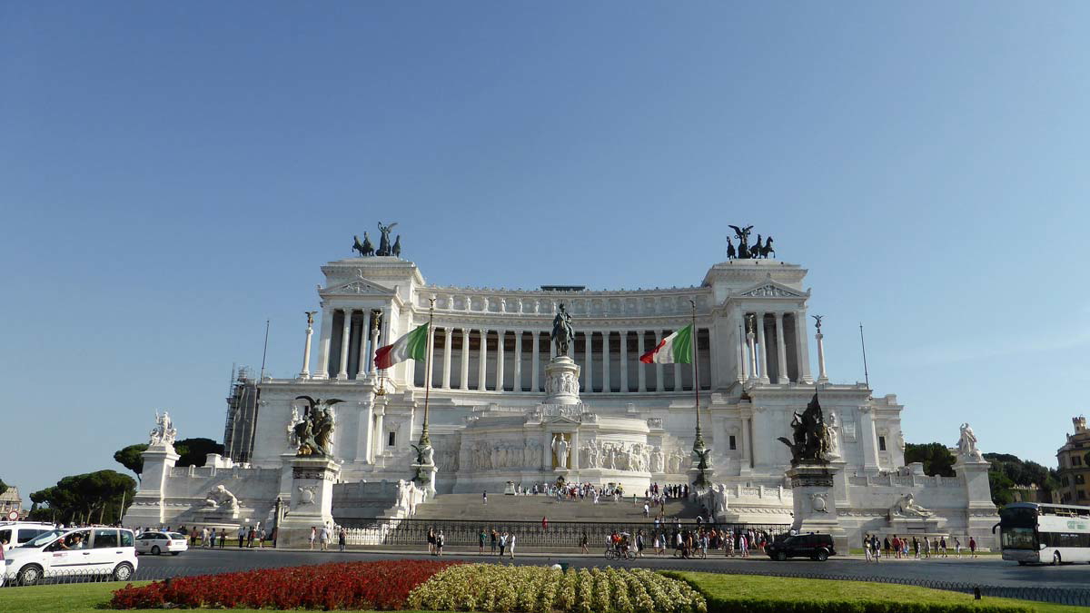 vittoriano rome photo