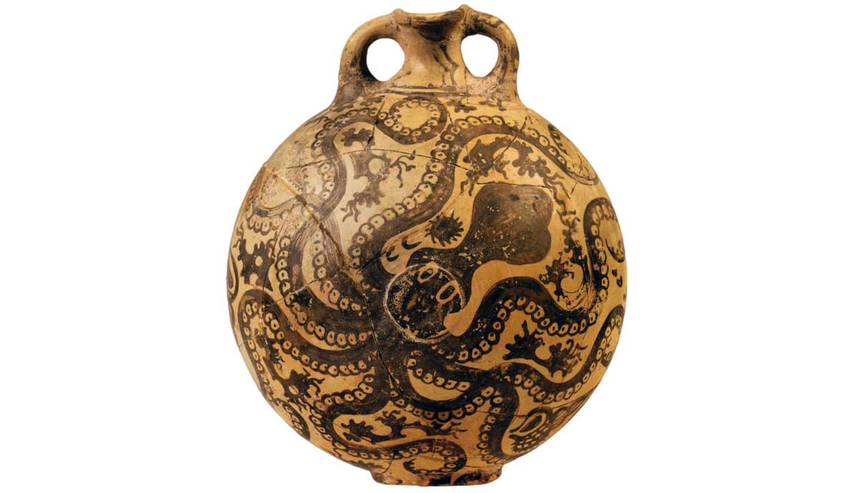 Minoan Octopus vase Heraklion Museum