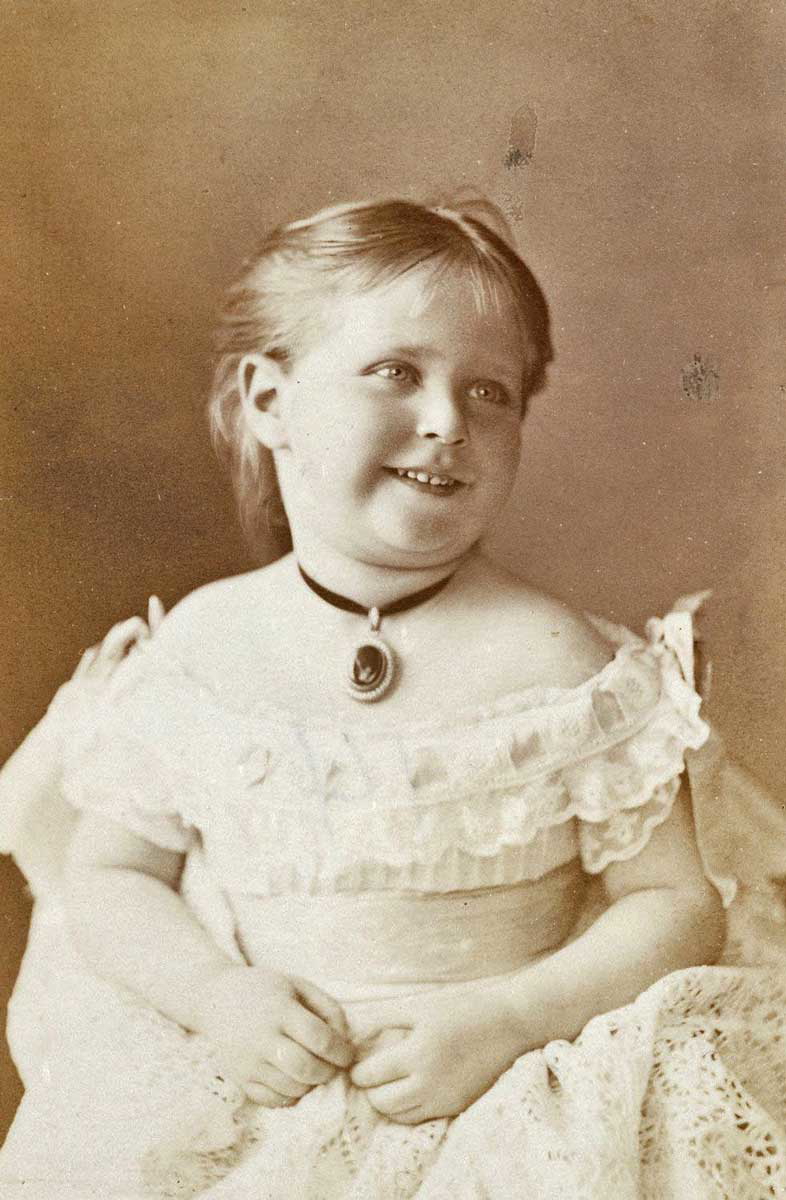 baby alix hesse