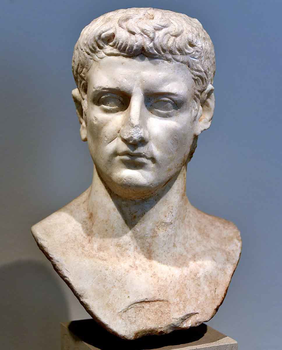 claudius bust altes museum