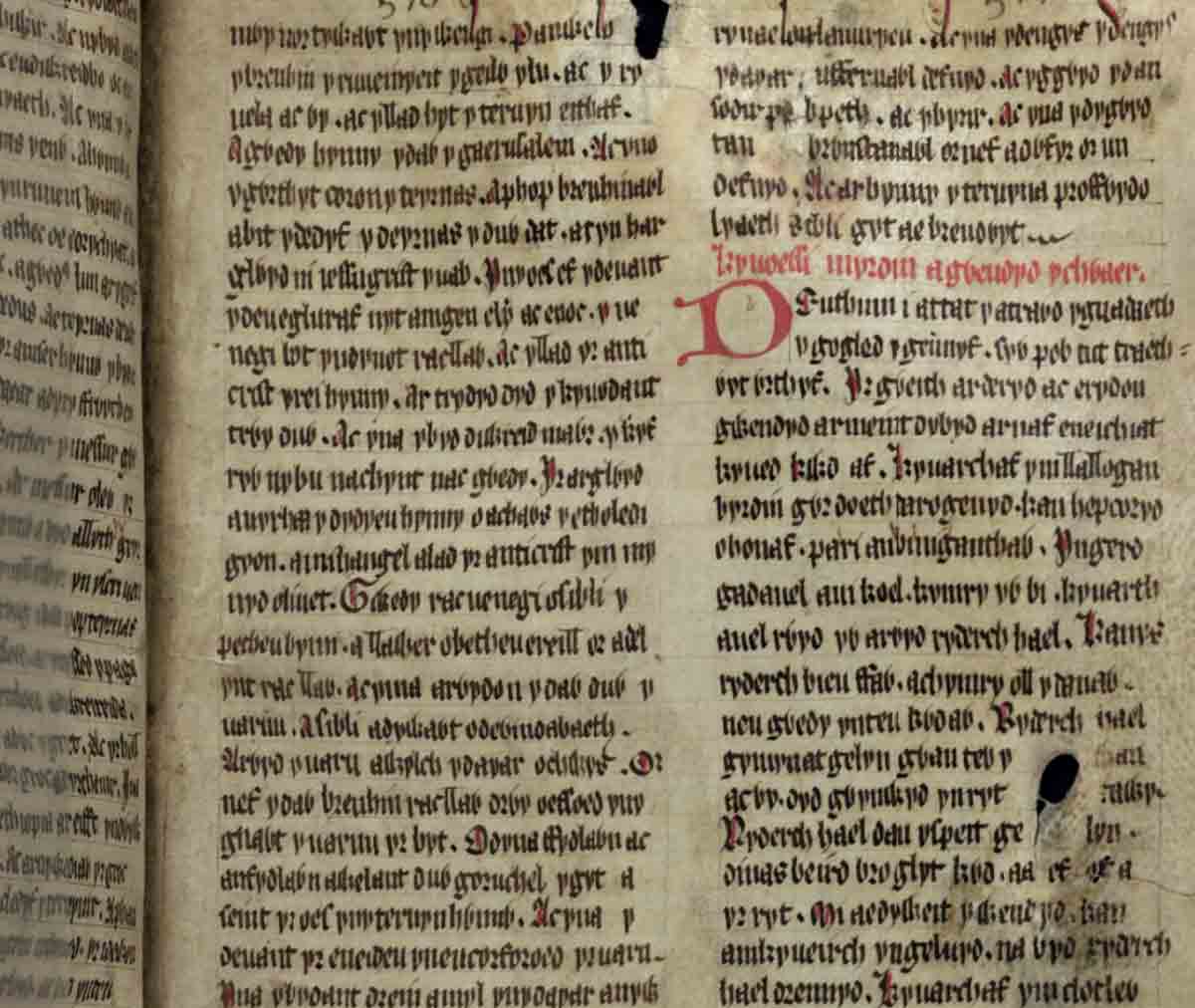 cyfoesi dialogue myrddin gwenddydd red book hergest