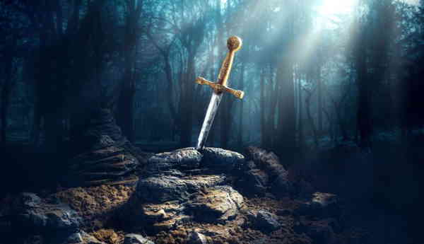 excalibur-legendary-sword-king-arthur