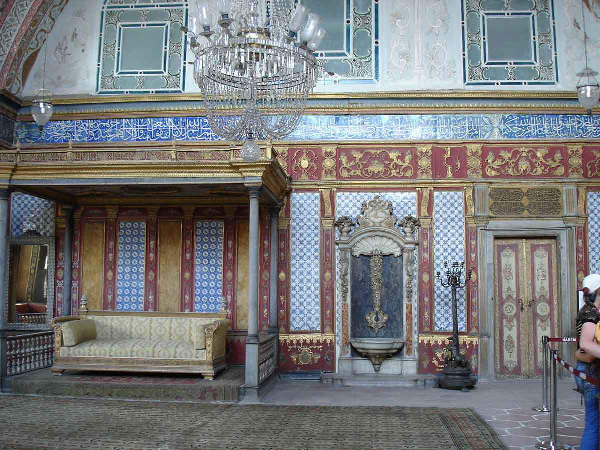 harem room topkapi palace istanbul