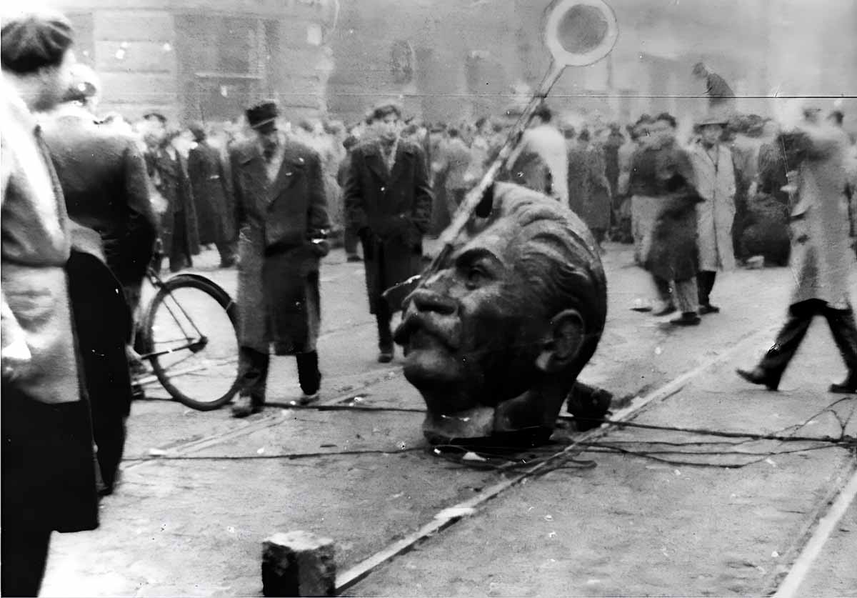 hungarian revolution stalins head