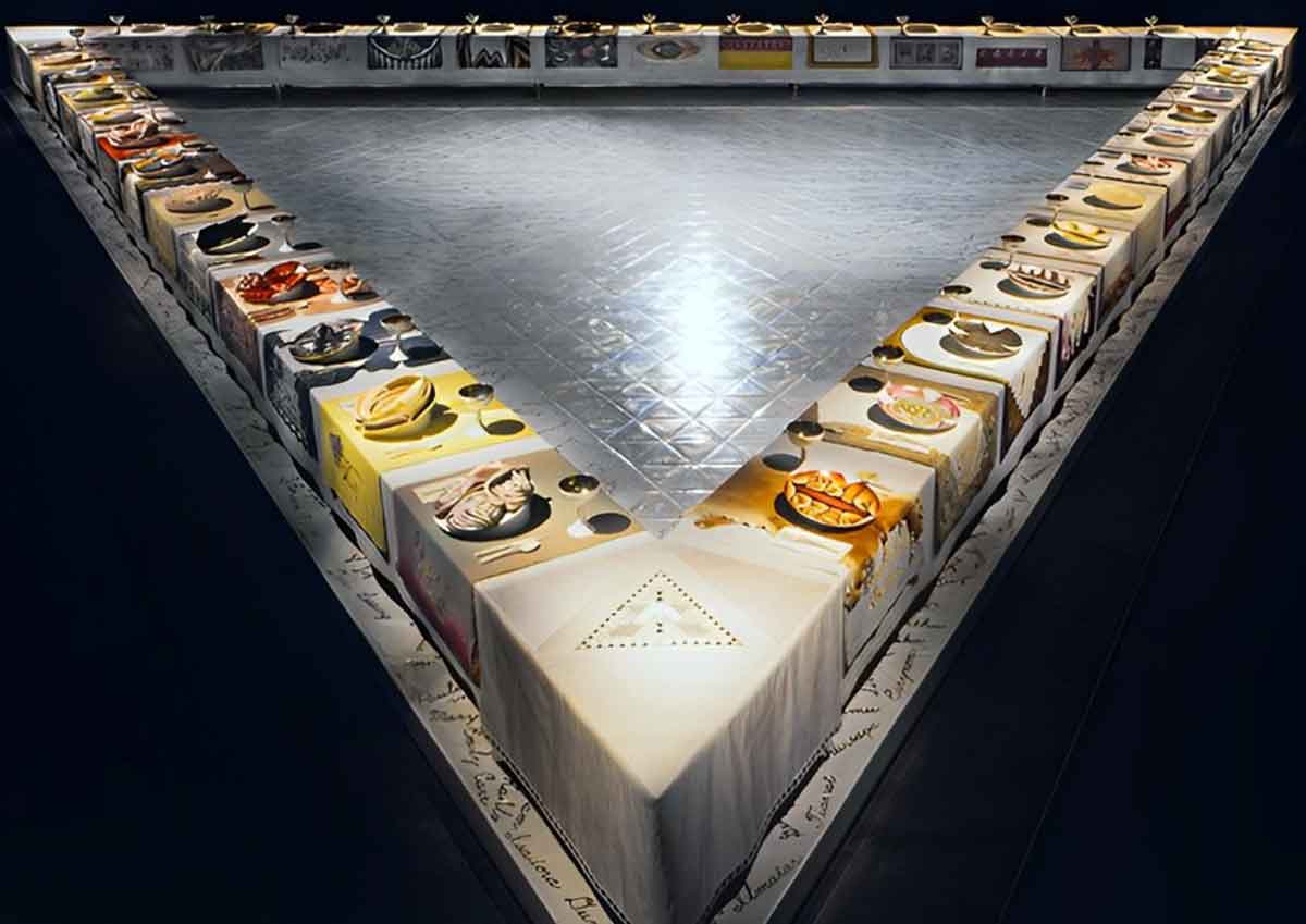 judy chicago dinner party installation