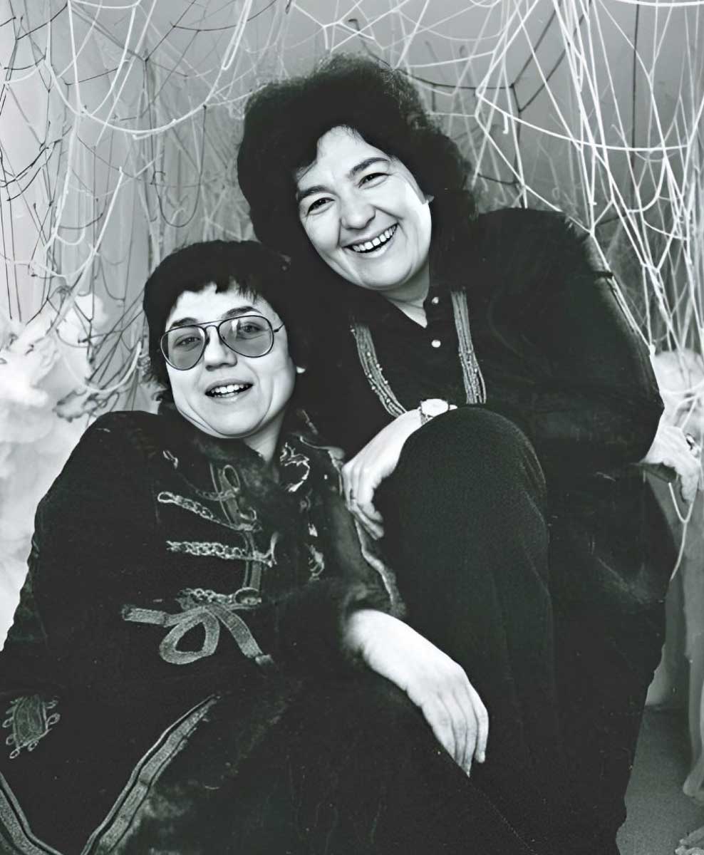 judy chicago miriam schapiro photograph