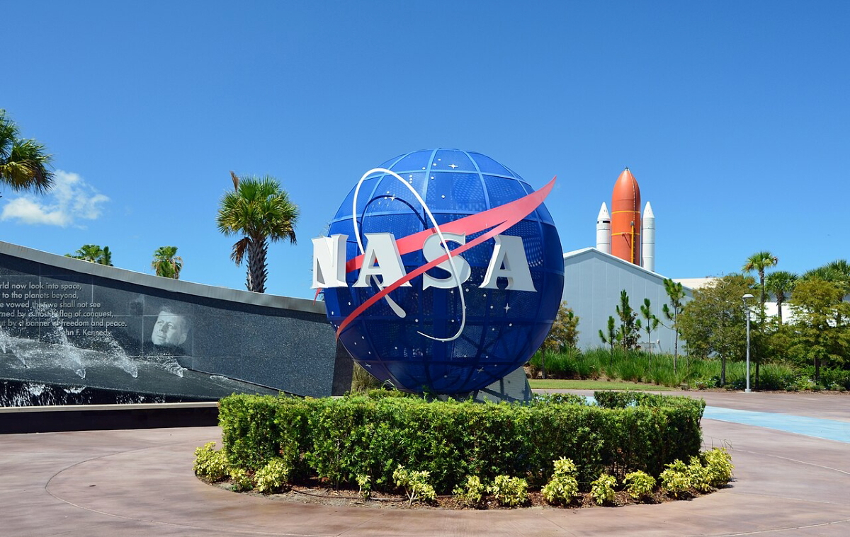 kennedy space center visitor complex merritt island