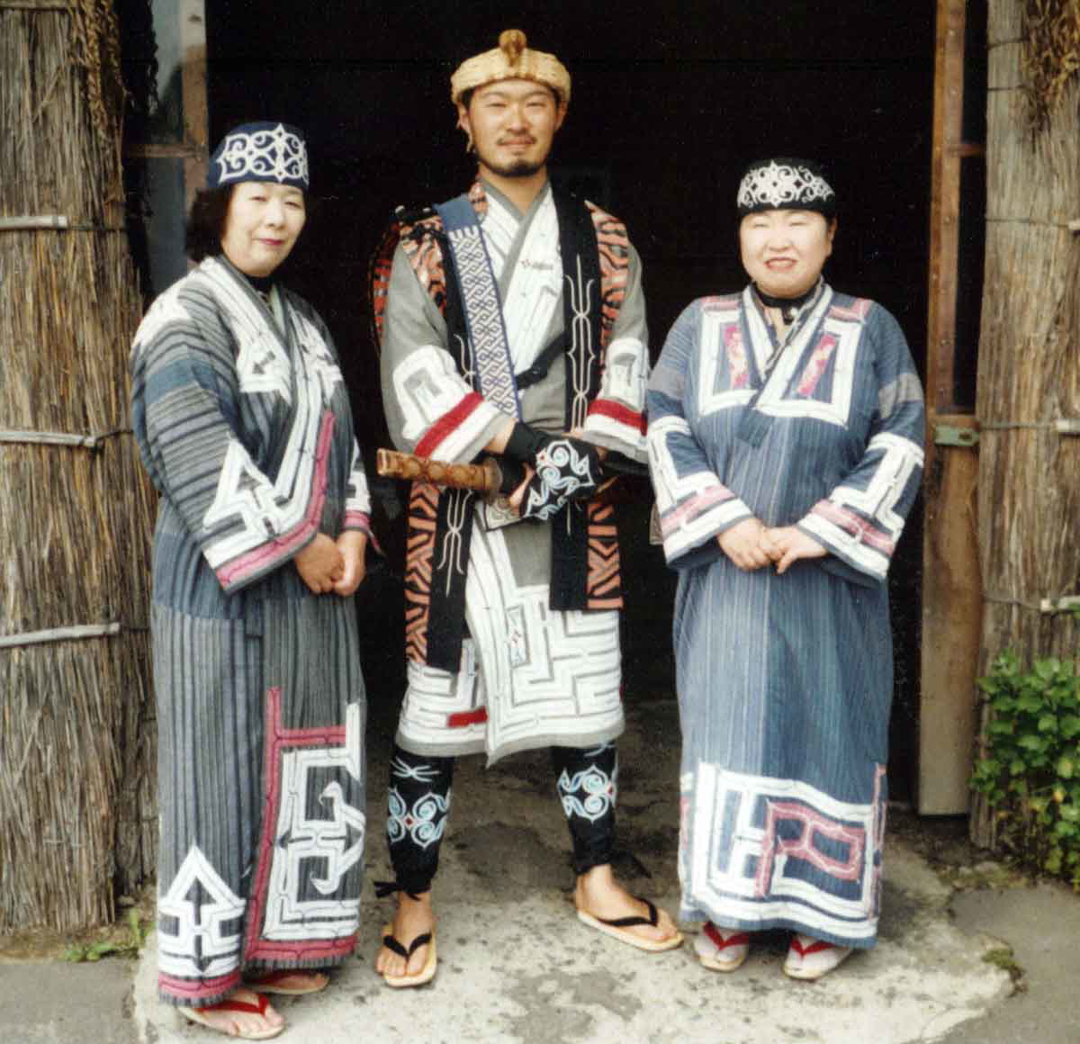 modern-ainu-family