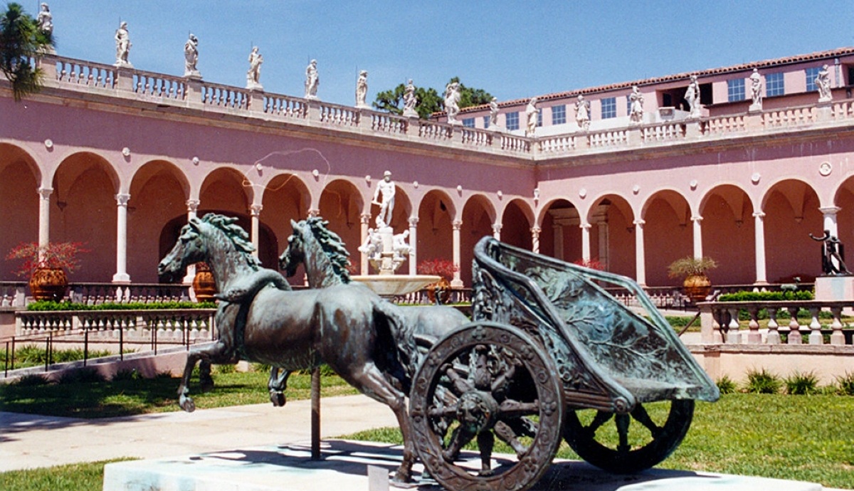 must visit museums florida