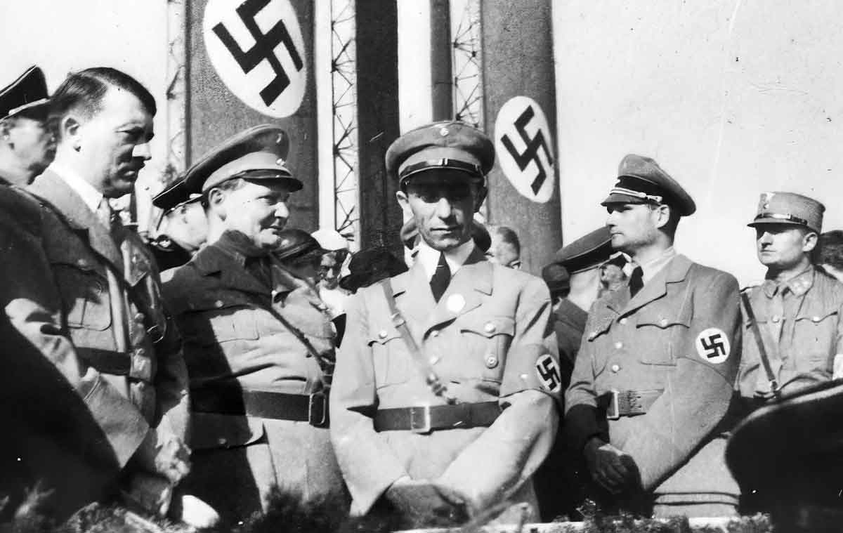 nazi hierarchy rally