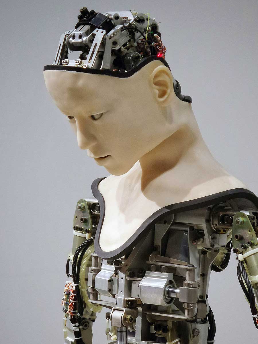 robot symbolizing artificial intelligence