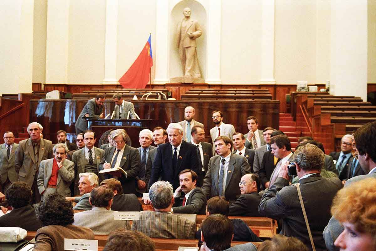 russian constitutional crisis yeltsin parliament