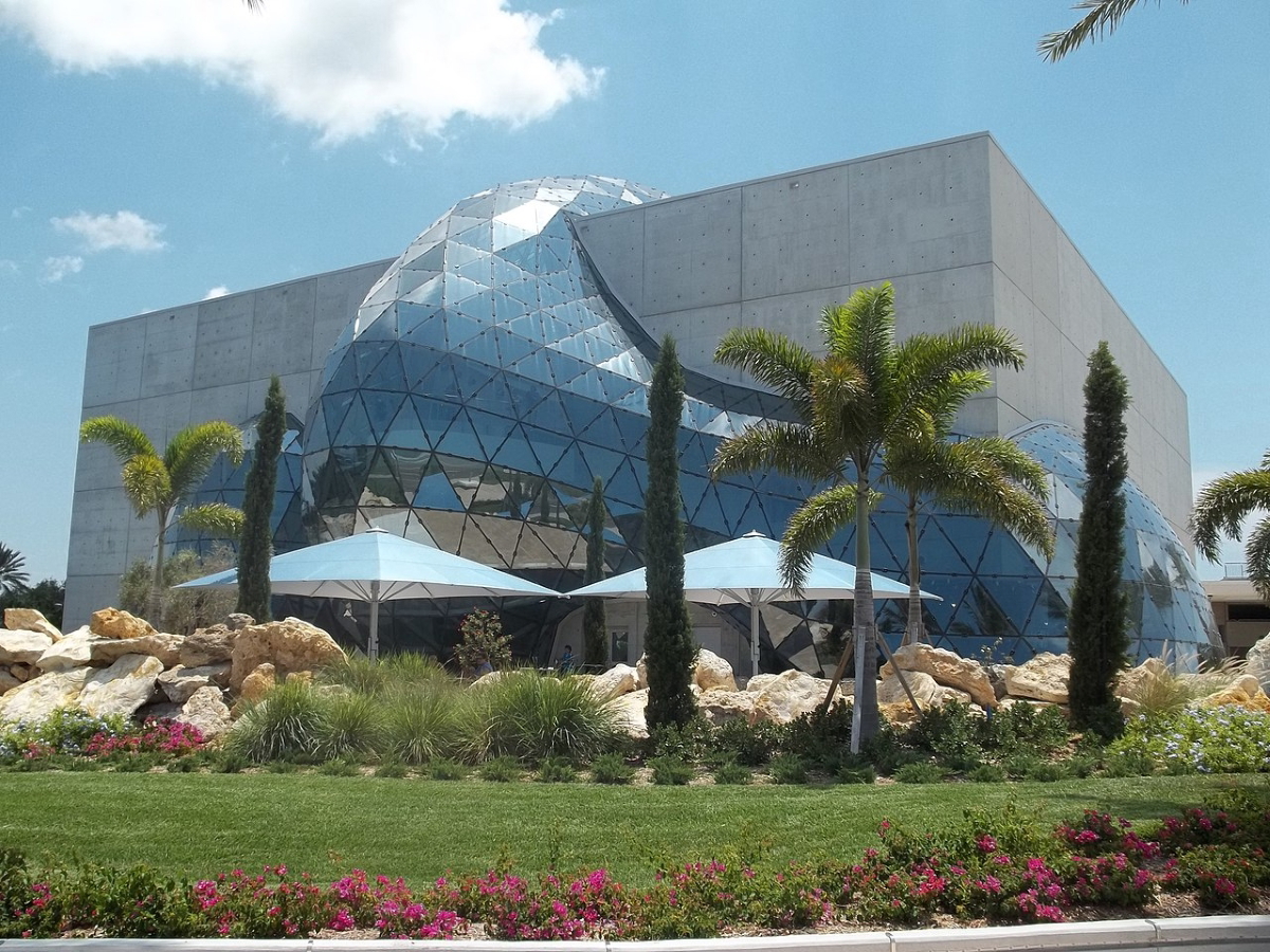 salvador dalí museum st petersburg florida
