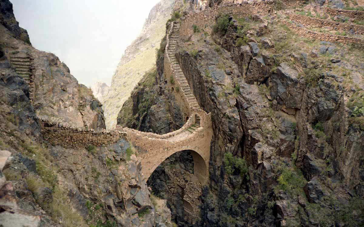 shaharah bridge yemen
