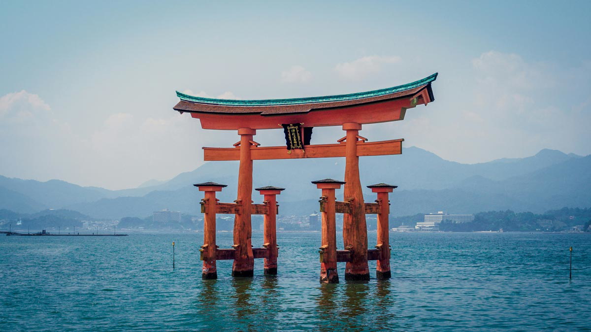 shinto shrine itsukushima