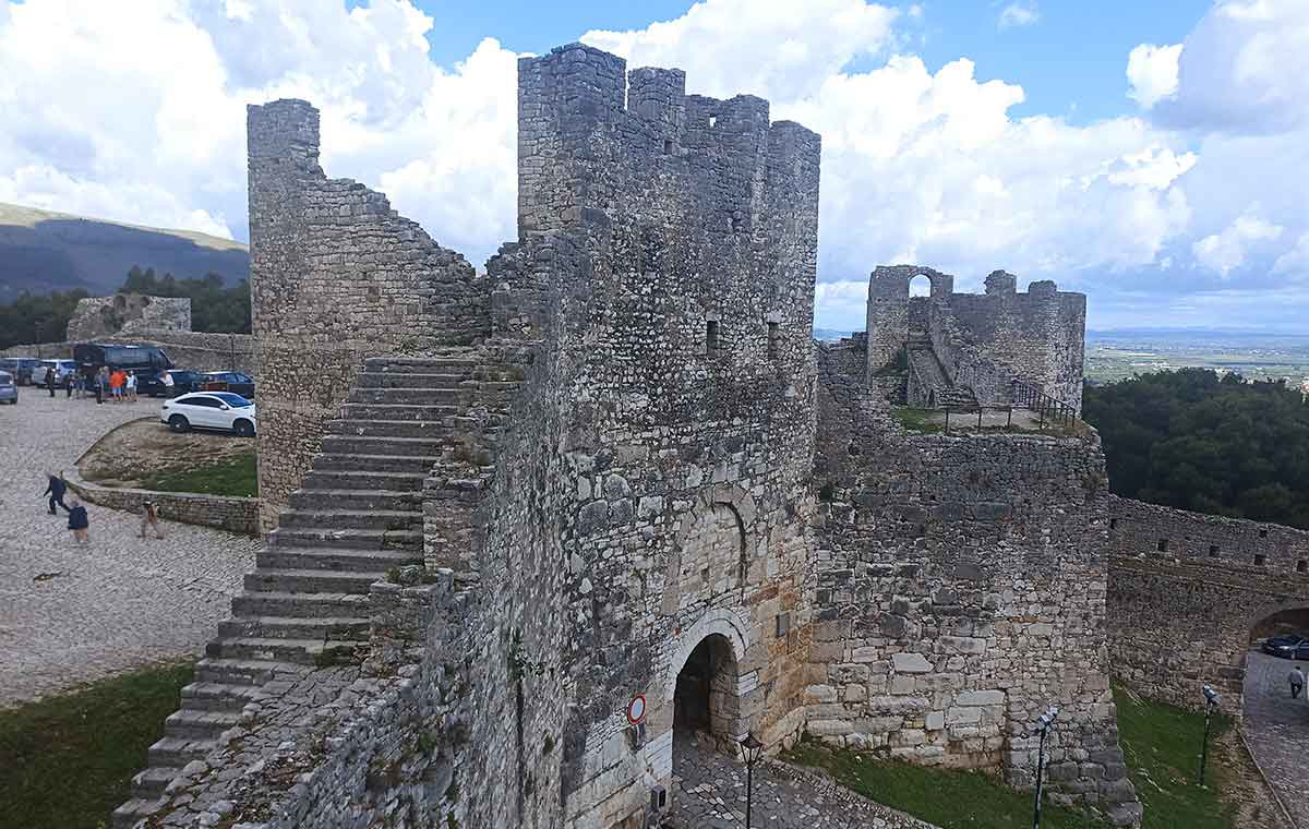 skanderbeg berat castle