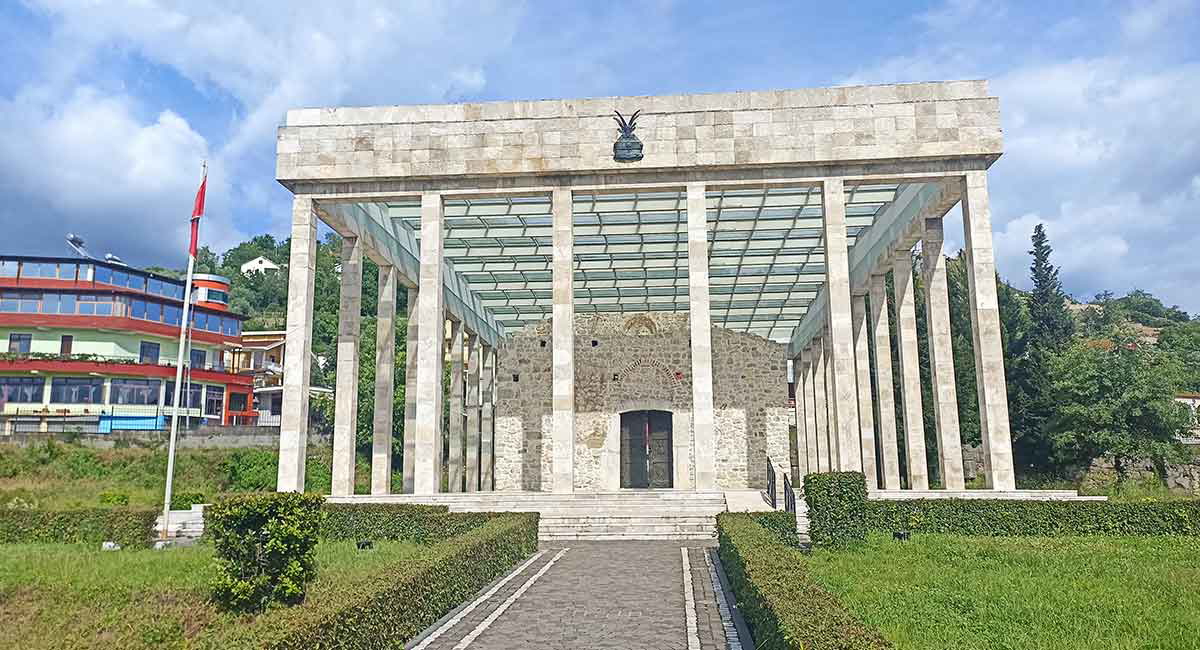 skanderbeg national monument lezhe