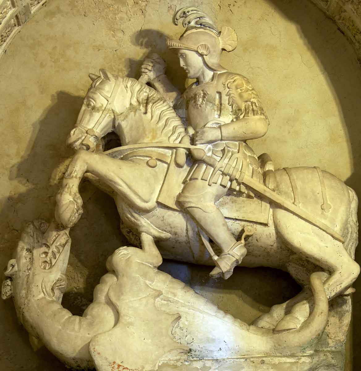 statue saint george locorotondo