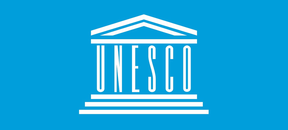 unesco flag blue white