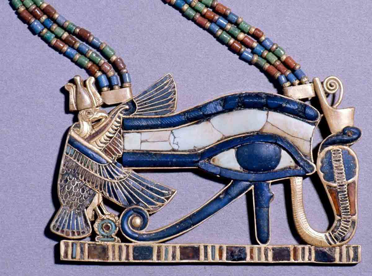 Eye Horus tomb Tutankhamun