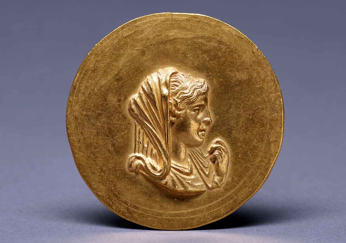 Olympias Medallion 3rd century Walters Art Museum
