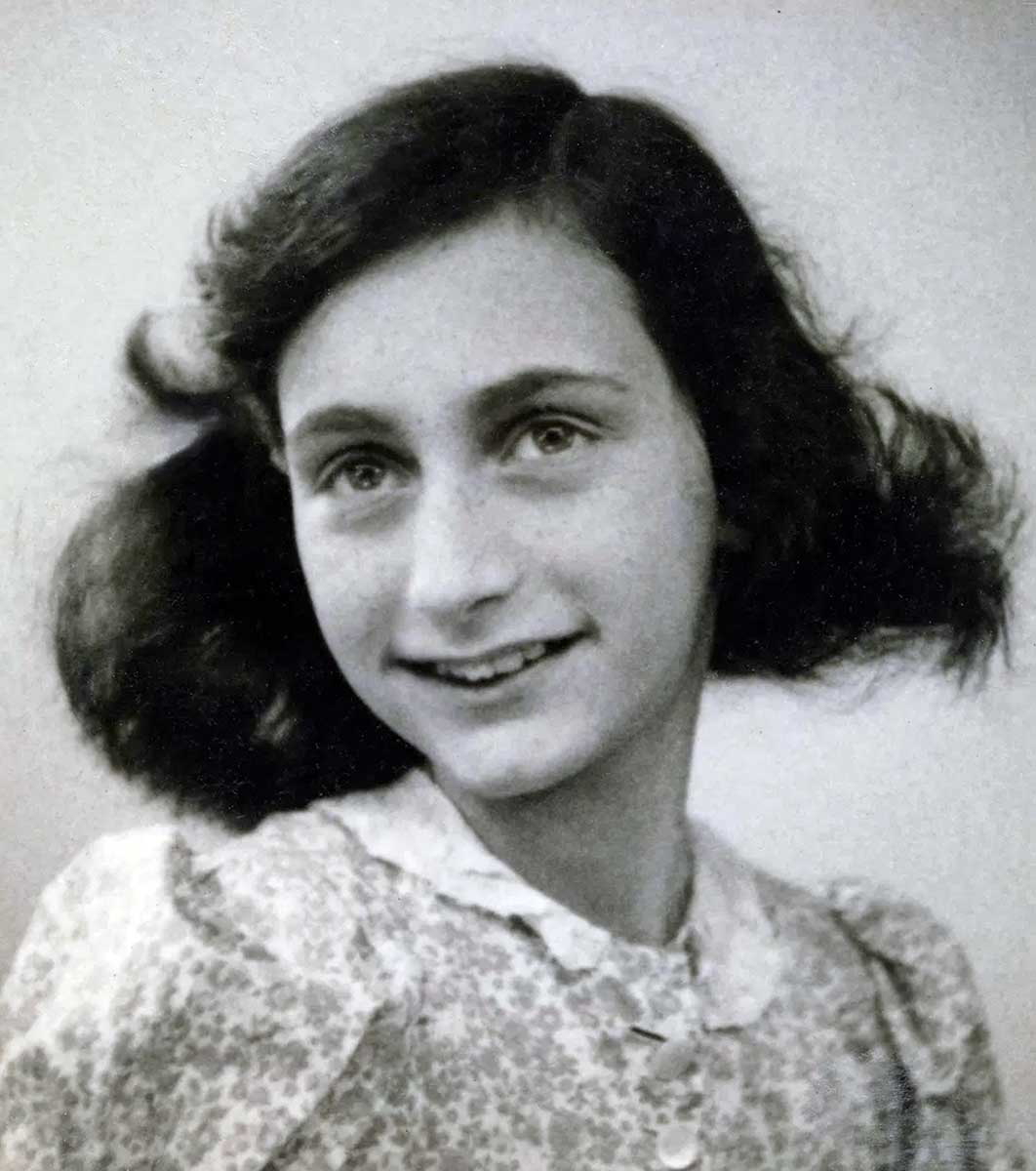 anne frank passport photo