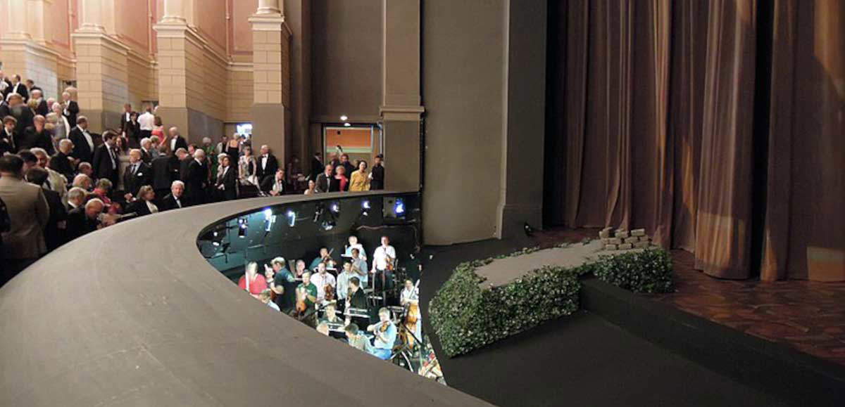 bayreuth festspielhaus orchestra pit