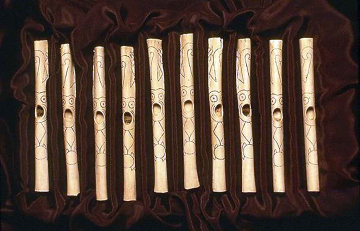 bone made flutes in caral