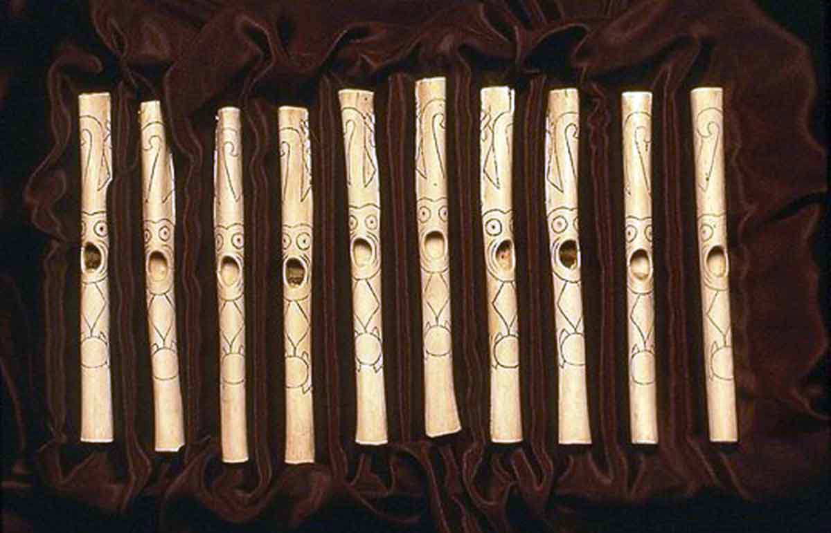 bone made flutes in caral