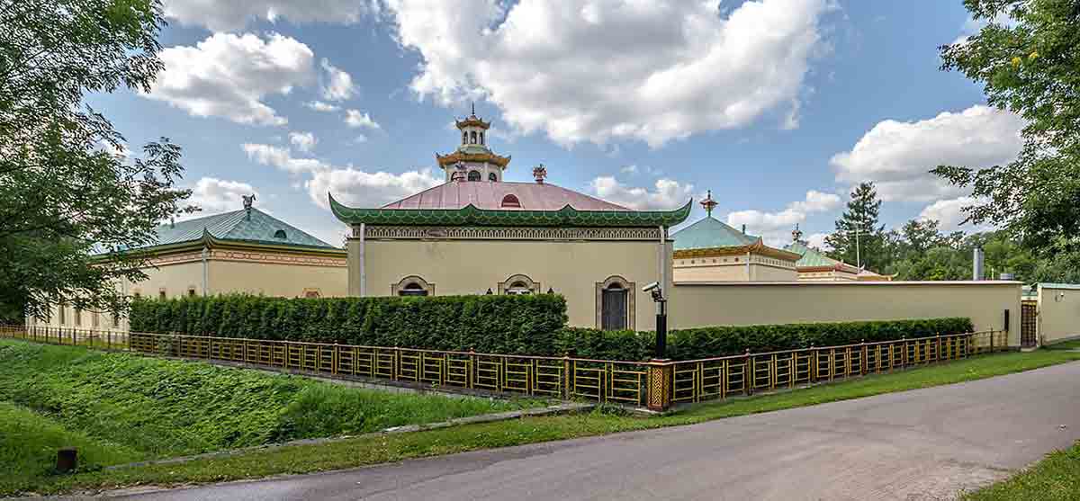 chinese village tsarskoye selo russia 2013