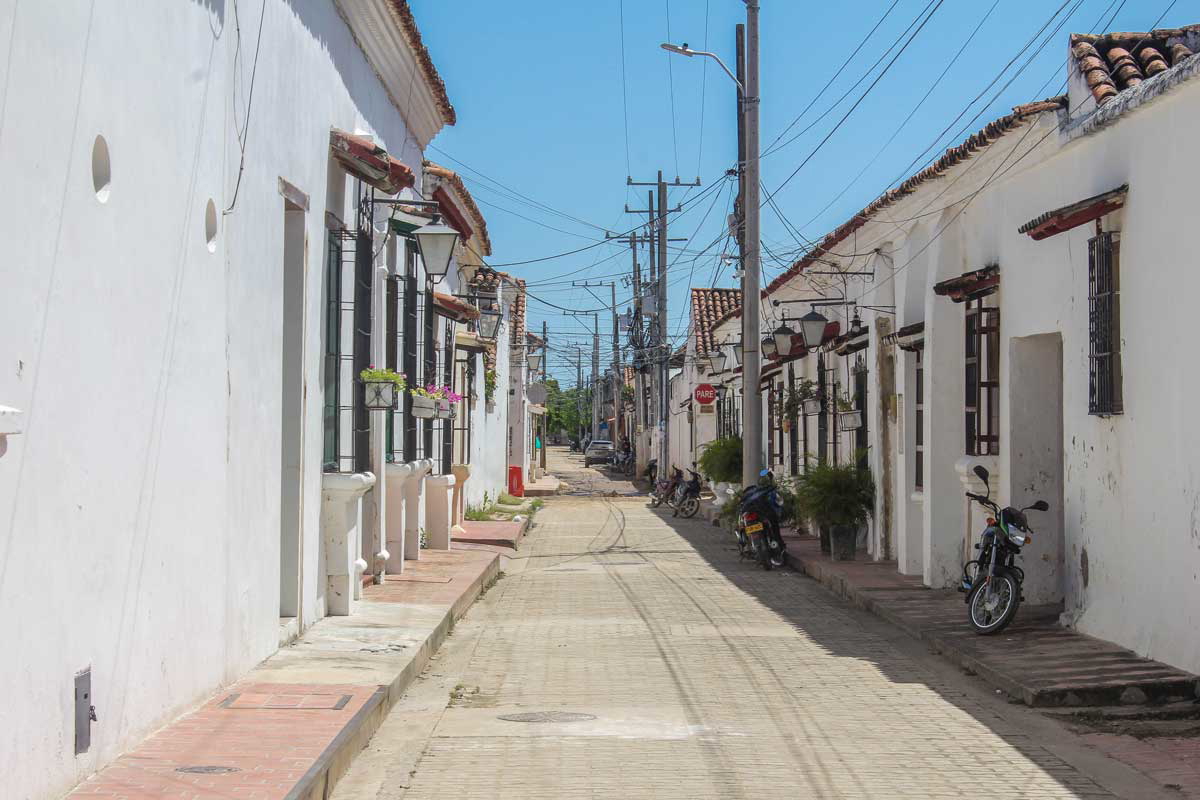 empty street mompox historic centre