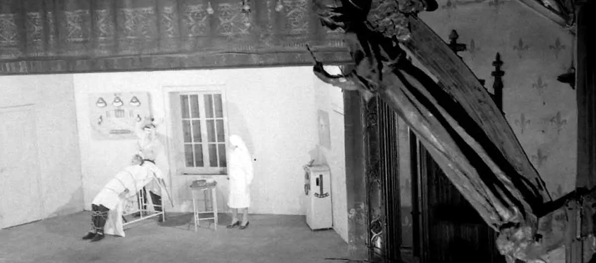 guignol stage photo