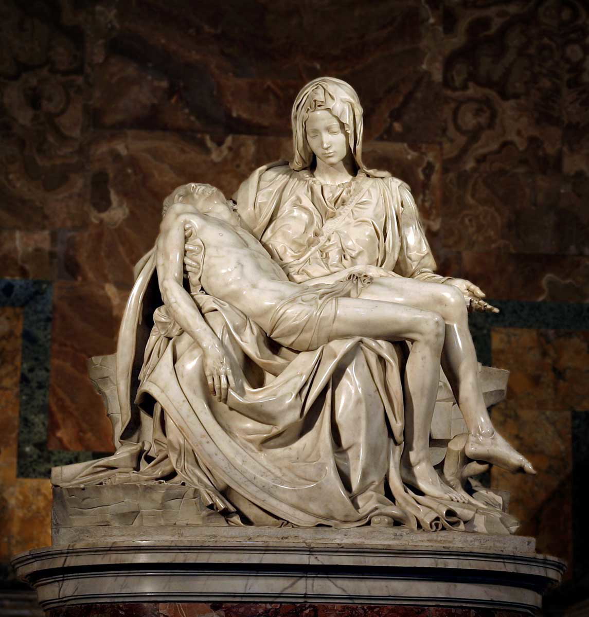 michelangelo pieta sculpture