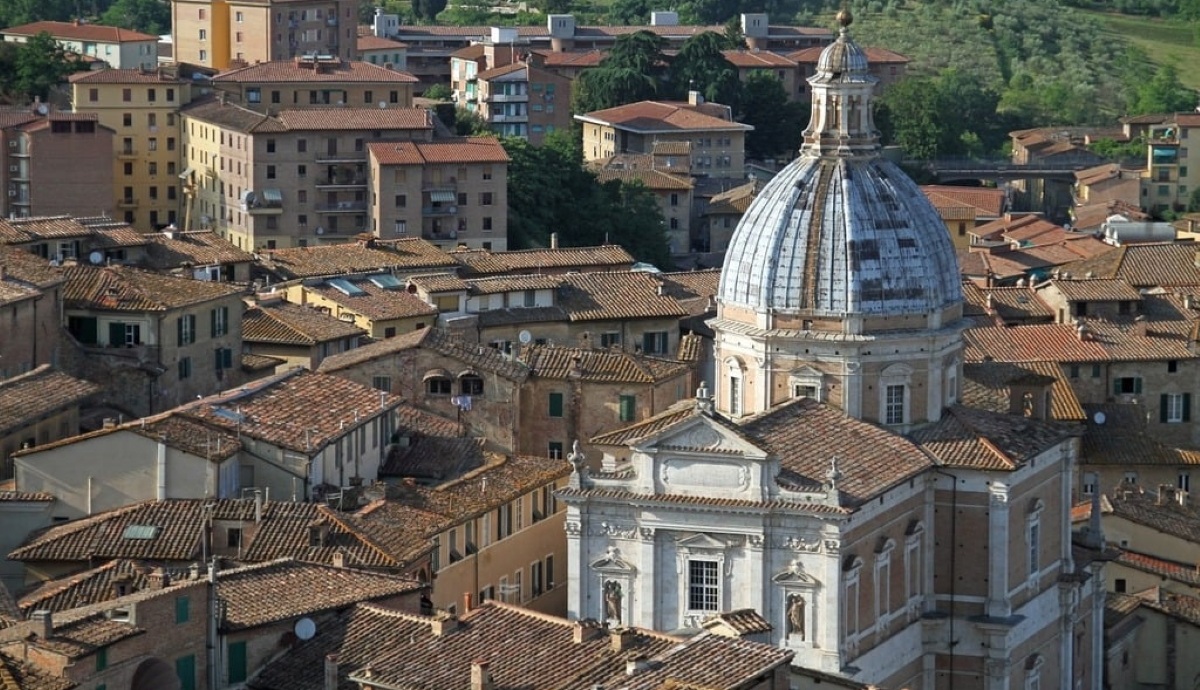 must see historic sites siena italy