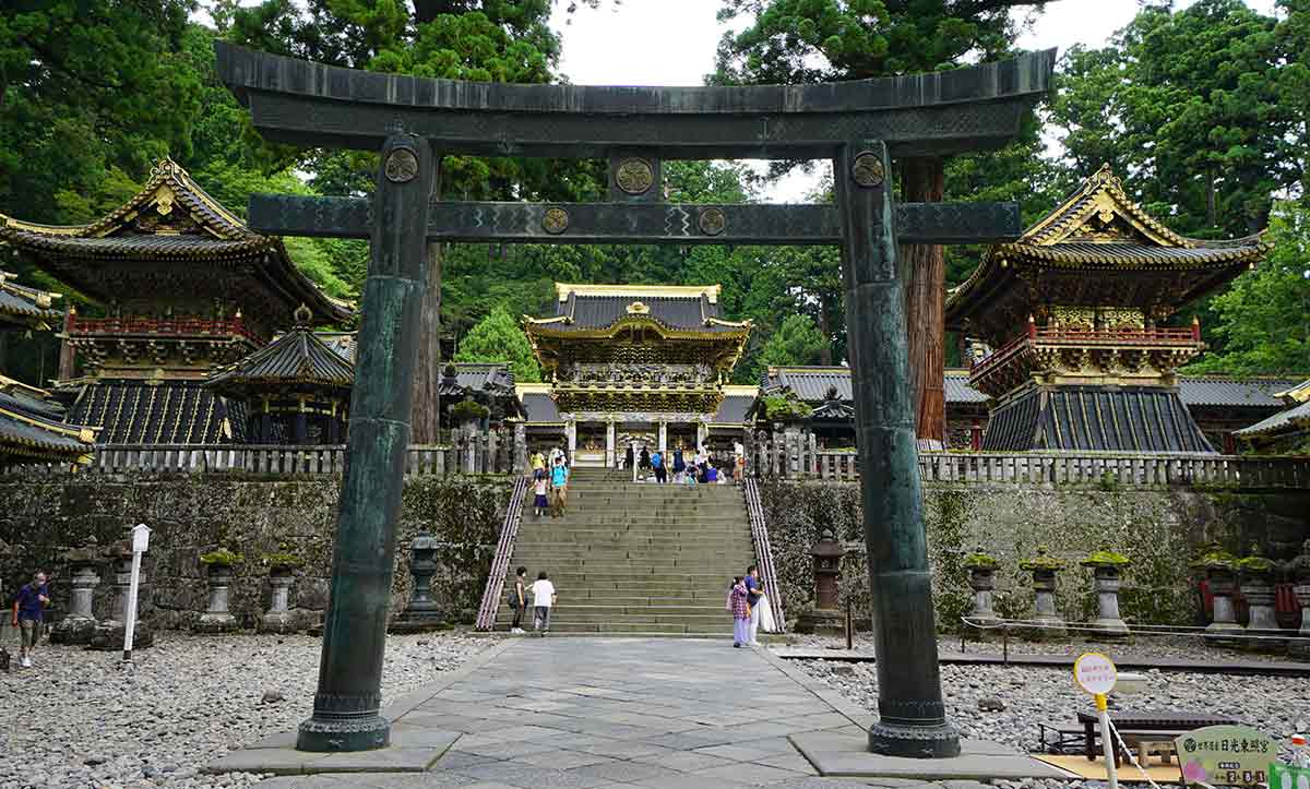 nikko tosho torii