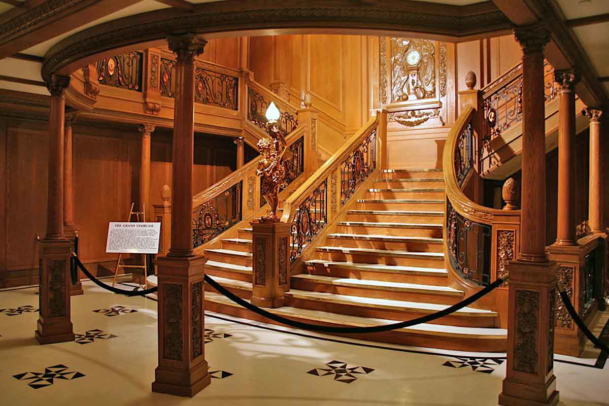 reconstruction-of-titanic-grand-staircase