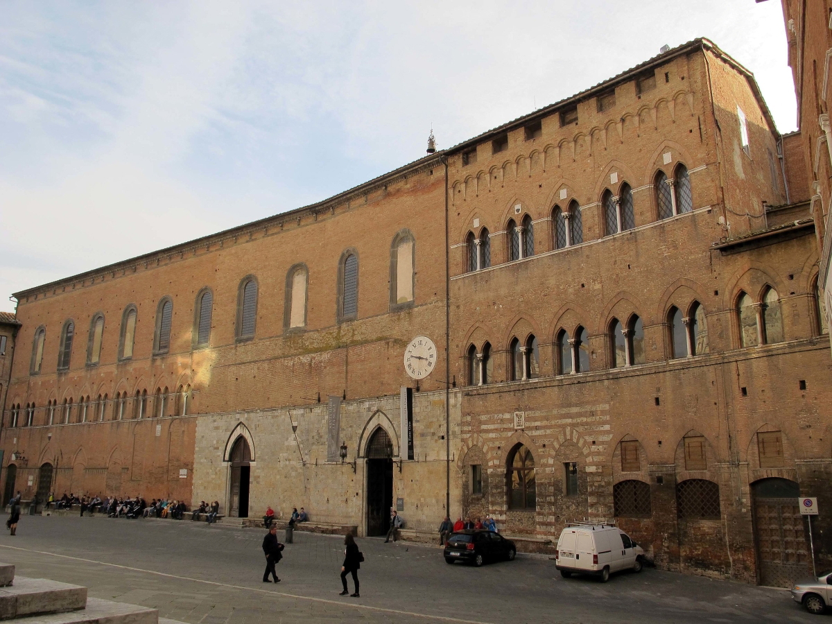 santa maria della scala facade siena