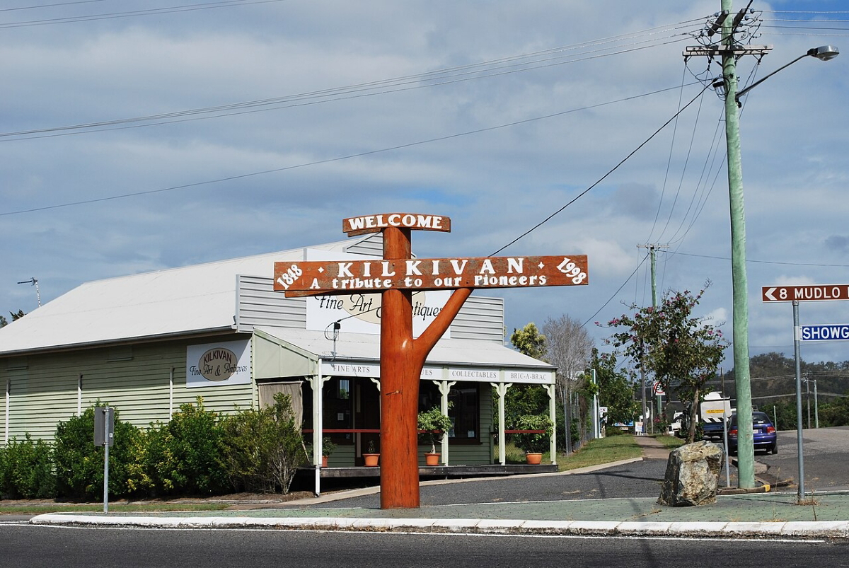 sign welcoming visitors to kilkivan queensland
