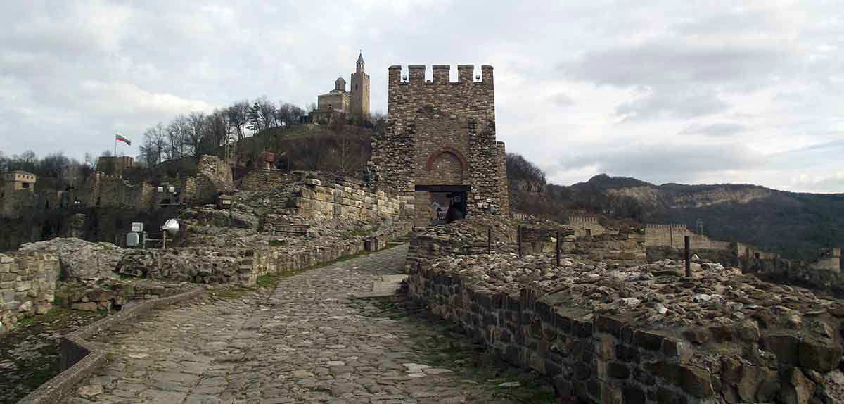 tsarevets fortress veliko tarnovo