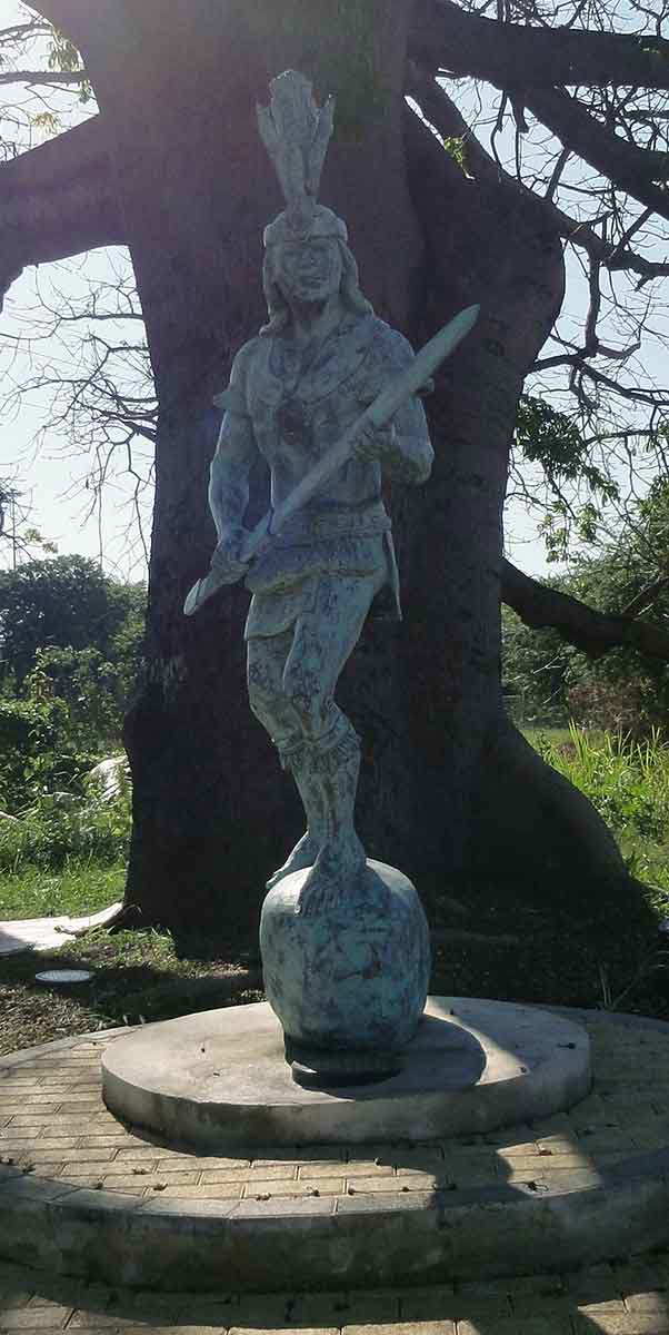Agüeybaná statue puerto rico boriken