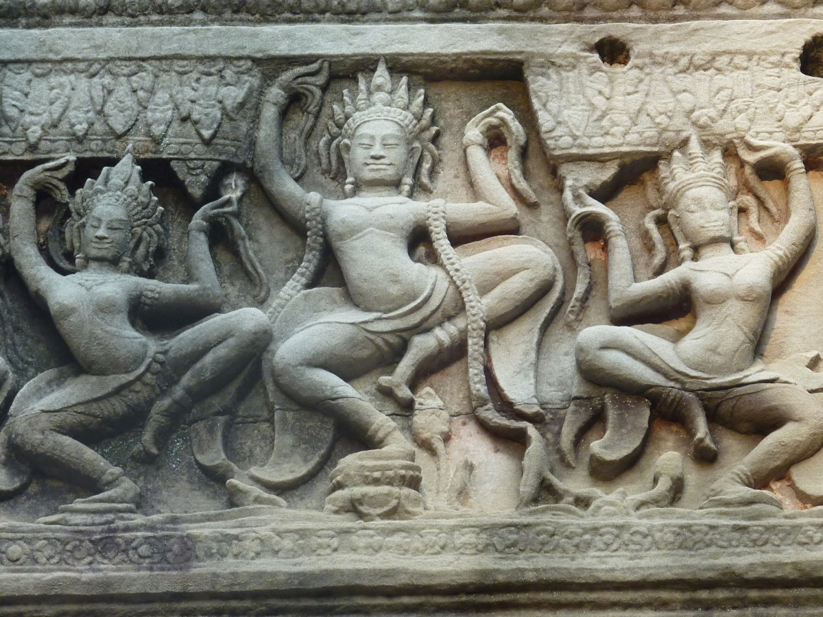 apsara relief angkor wat