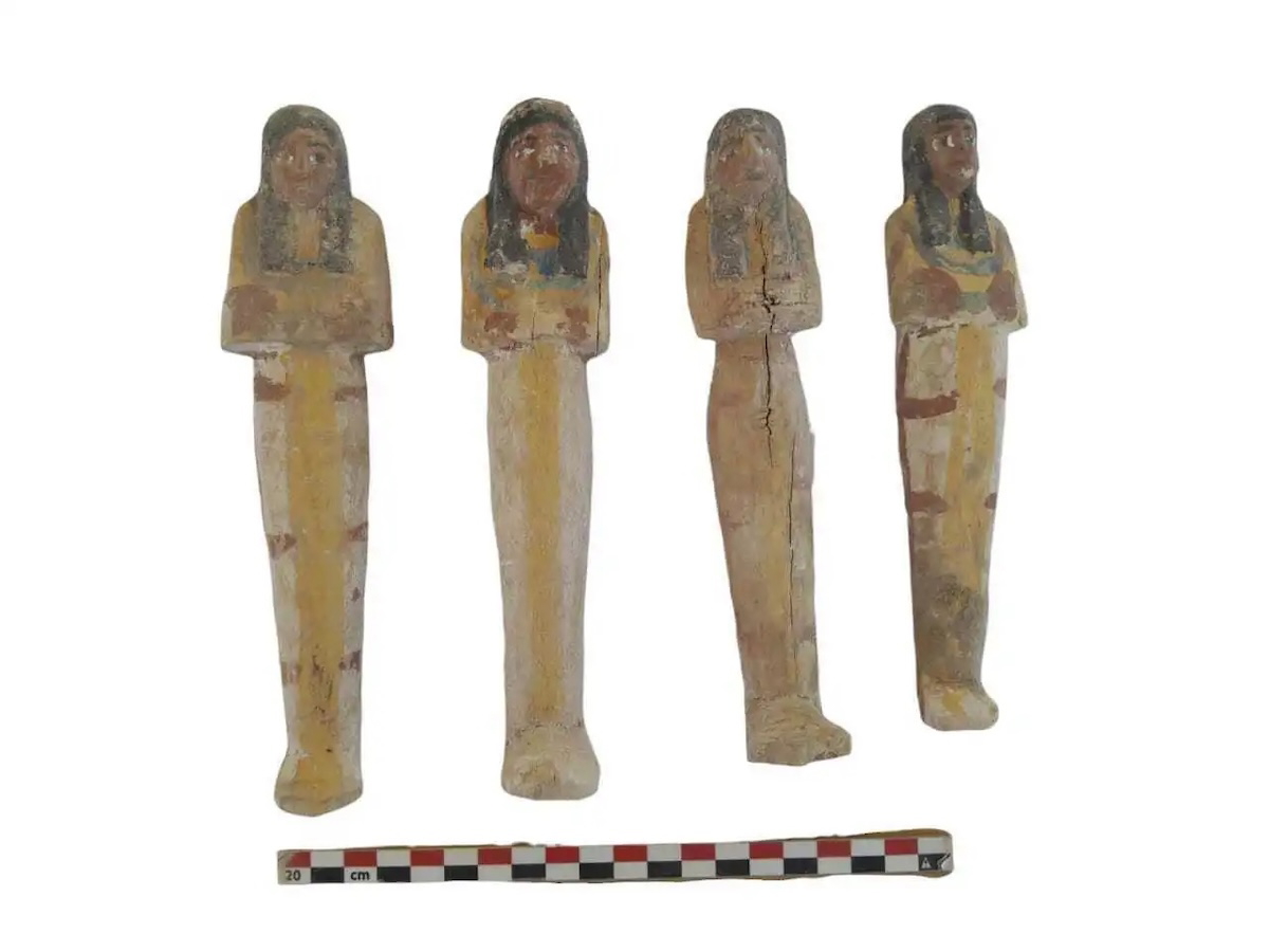 artifacts-luxor-egypt-tomb-discovery