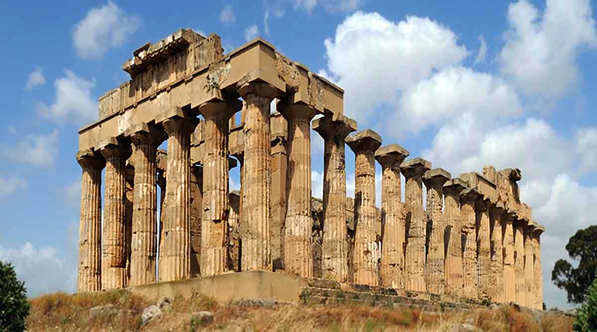 greek temple selinunte