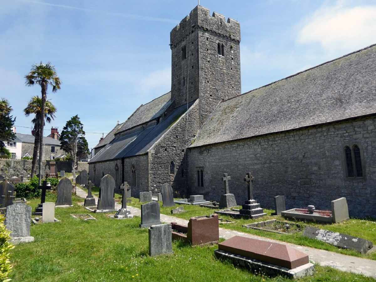 llanilltud fawr church philip halling cc by 2.0