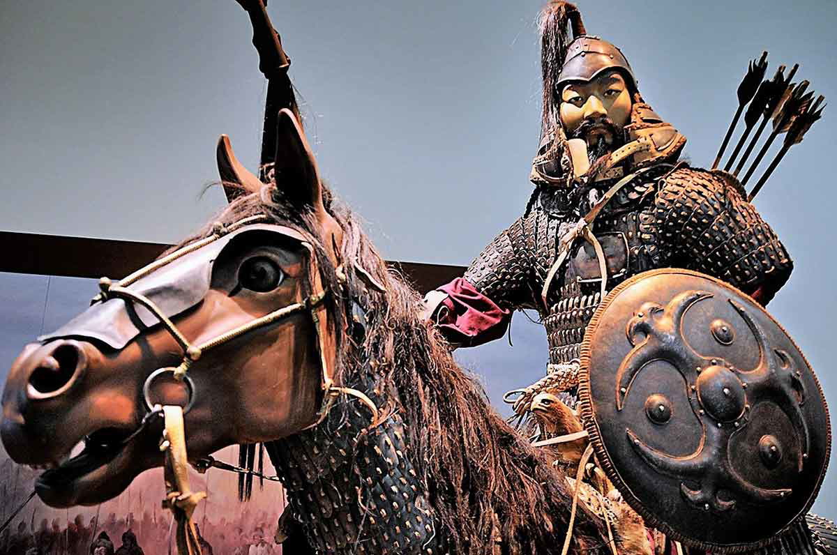 mongol warror statue singapore museum