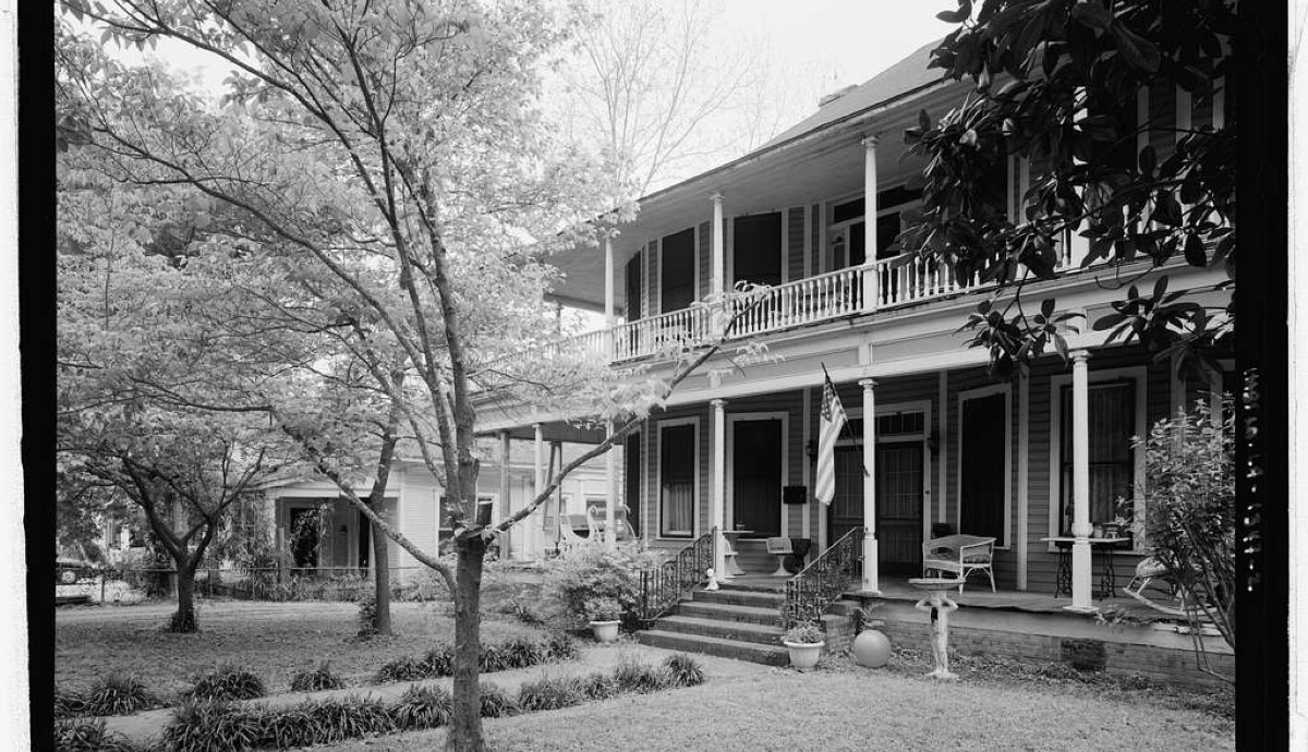 must visit historic towns louisiana