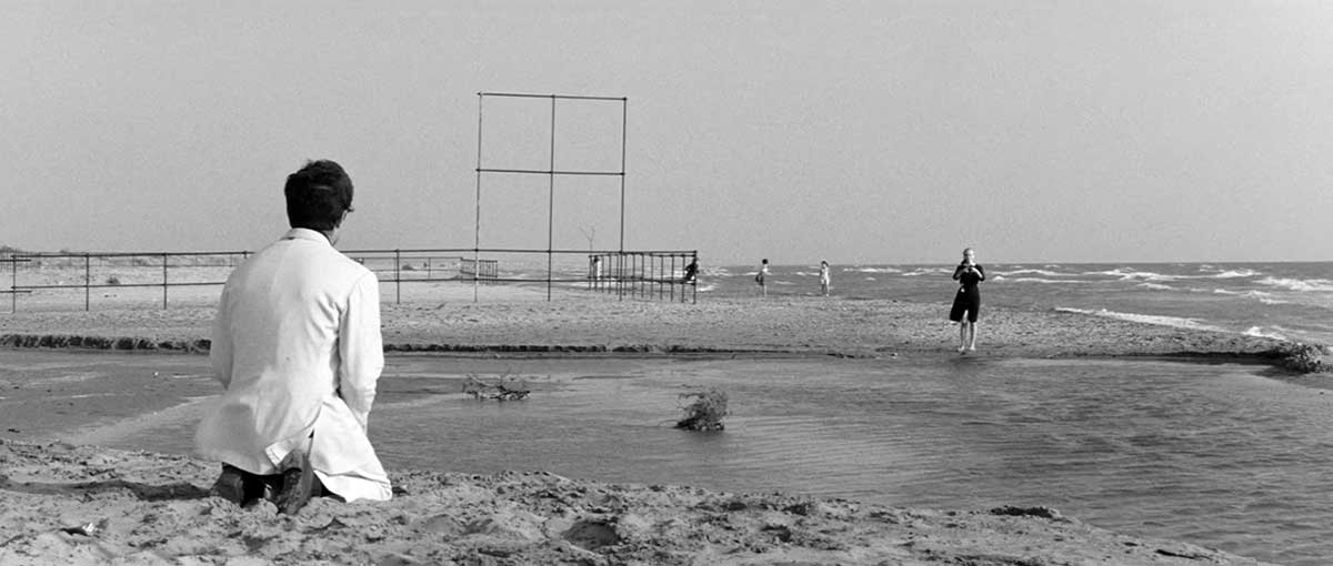 paola marcello beach last scene fellini