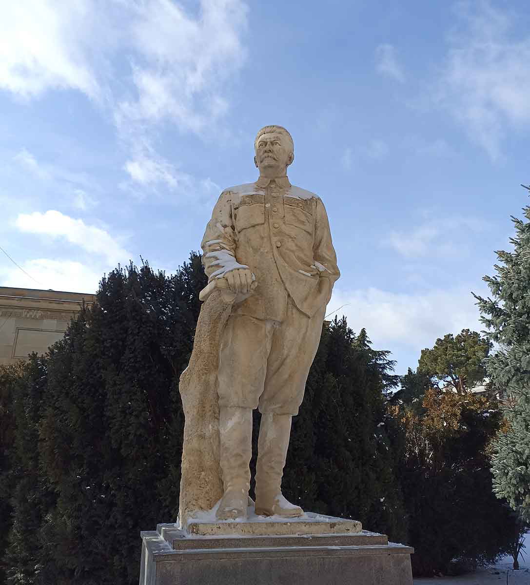 stalin statue gori